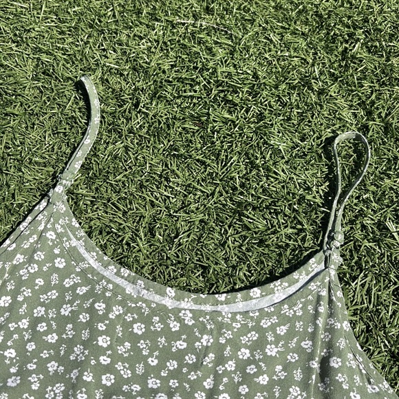 Old Navy Girls Green Spaghetti Strap Sundress - Picture 4 of 5